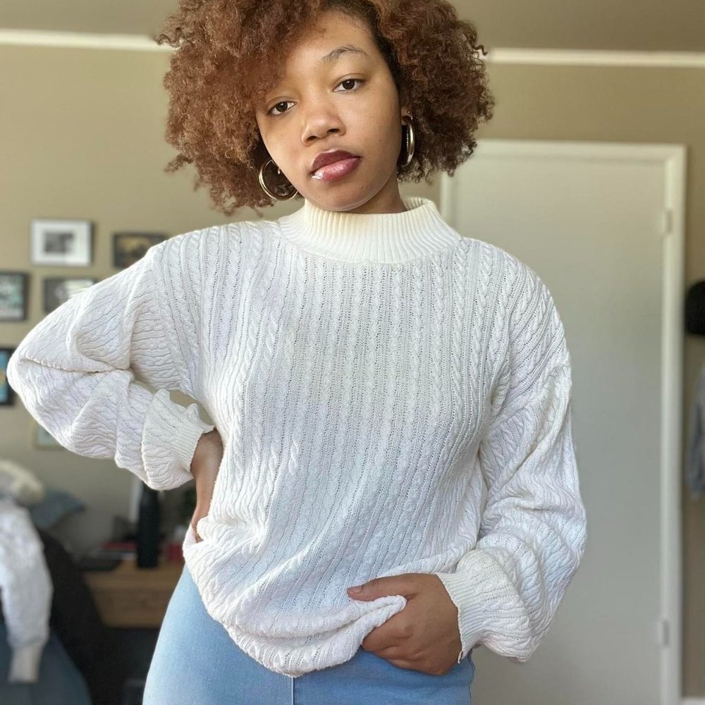 VINTAGE KNIT CREAM SWEATER BY JOS A BANKS